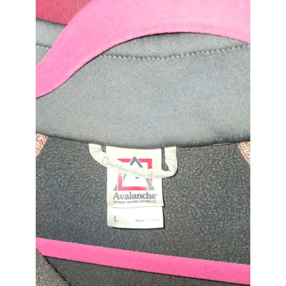 Women's Avalanche Gray & Peach Quarter-Zip Sweatshirt L - Picture 2 of 5